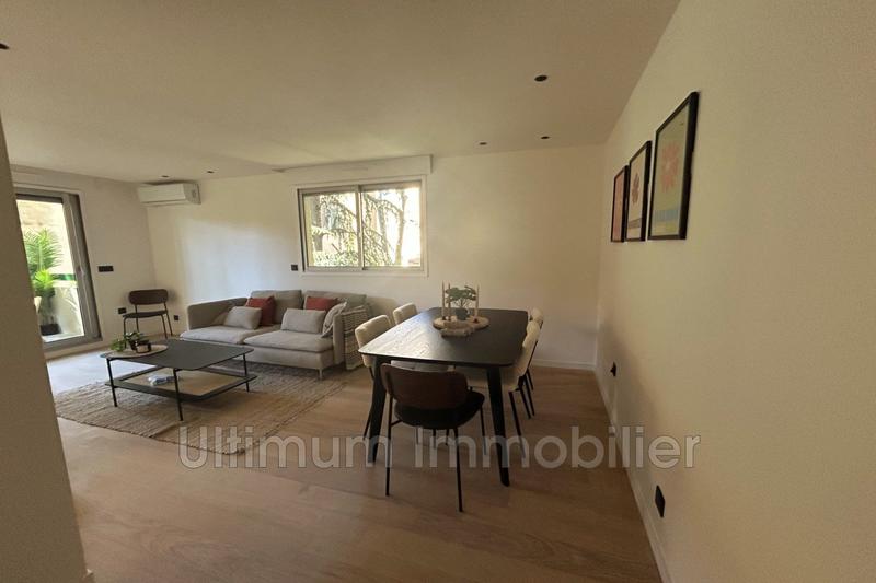 Appartement - 89 m² - 5 pièces