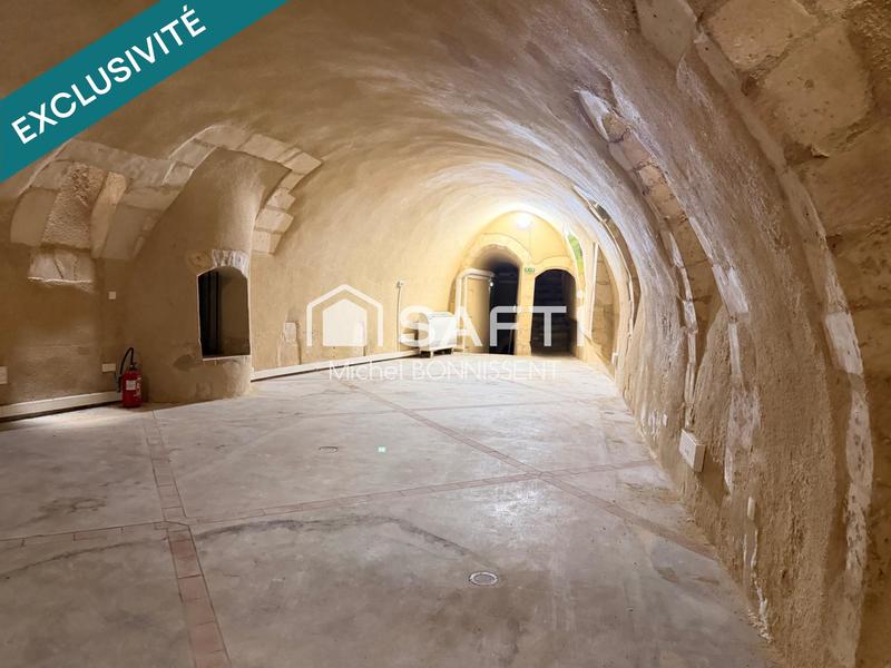 Local commercial - 180 m² - 3 pièces