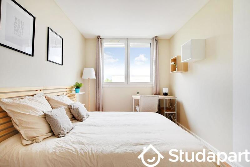 Chambre - 10 m² - 1 pièce