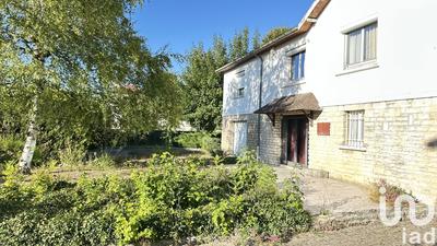 Maison - 228 m² - 9 pièces