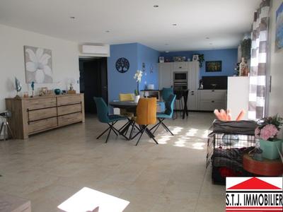 Maison - 89 m² - 3 pièces