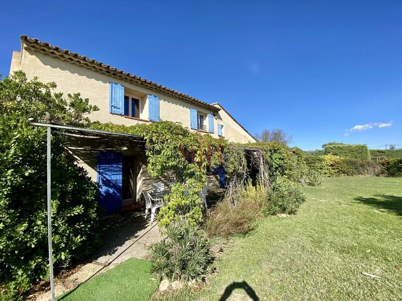 Propriété - 370 m² - 26 pièces