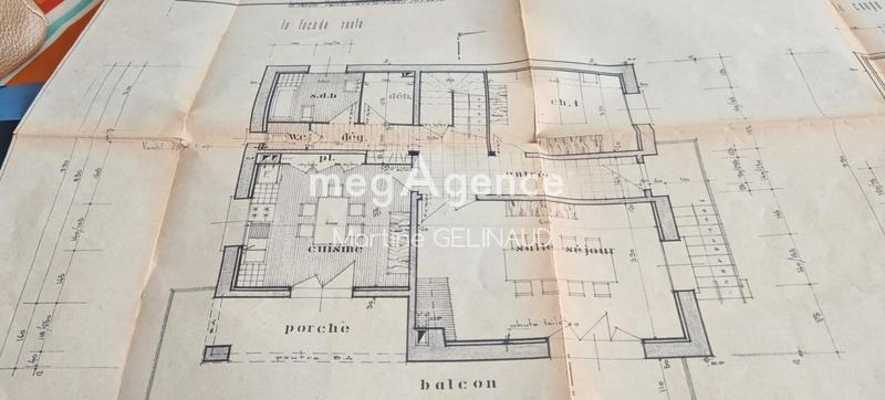 Maison - 171 m² - 8 pièces