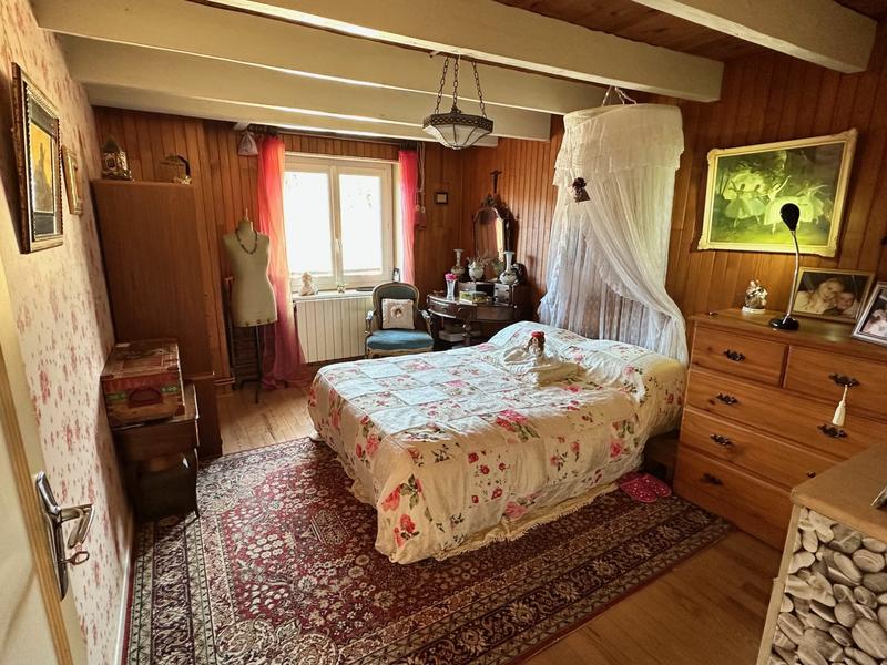 Maison traditionnelle - 90 m² - 5 pièces