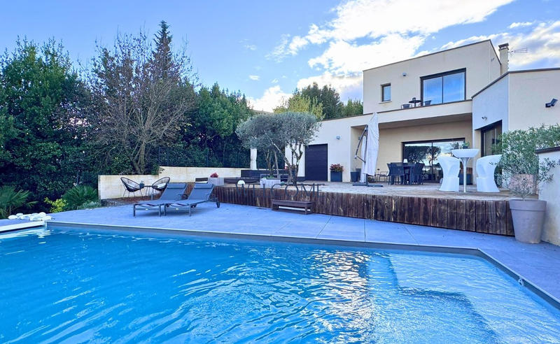 Maison contemporaine - 165 m² - 5 pièces