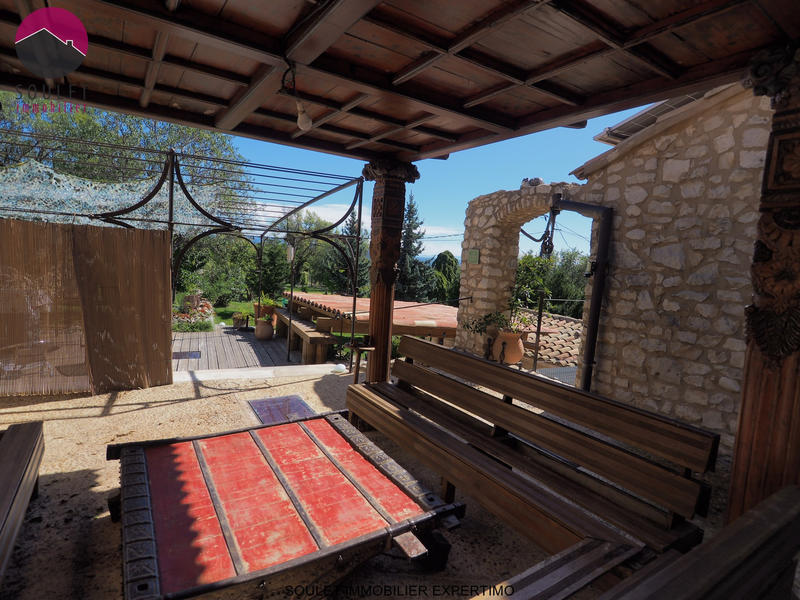 Propriété - 160 m² - 7 pièces