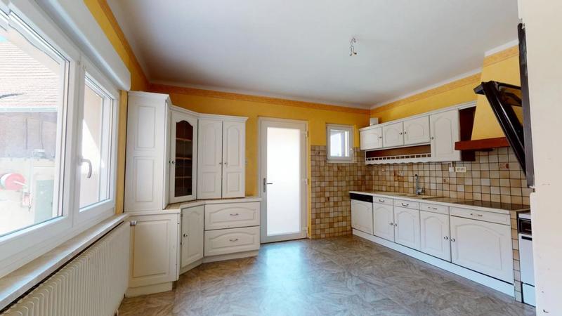 Maison - 207 m² - 7 pièces