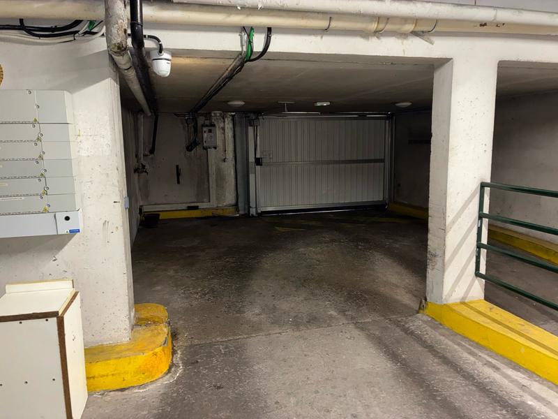 Parking / Garage - 12 m²