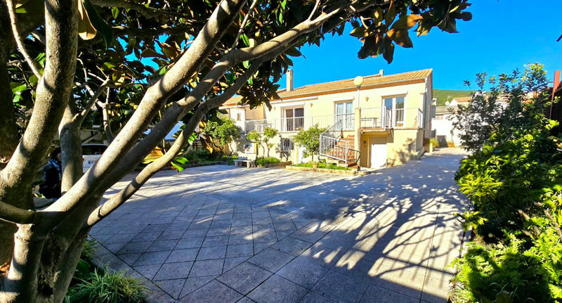 Maison - 162 m² - 8 pièces