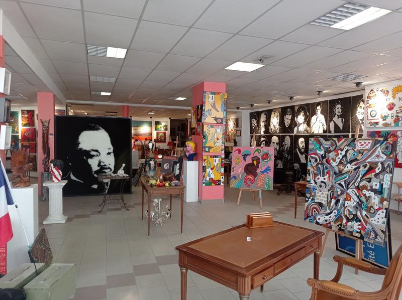 Immeuble - 1 800 m²