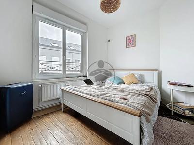 Immeuble - 106 m² - 4 pièces