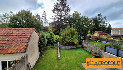 Maison - 95 m² - 5 pièces