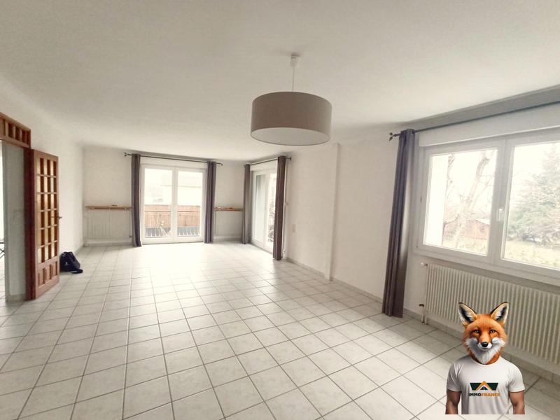 Maison traditionnelle - 180 m² - 7 pièces