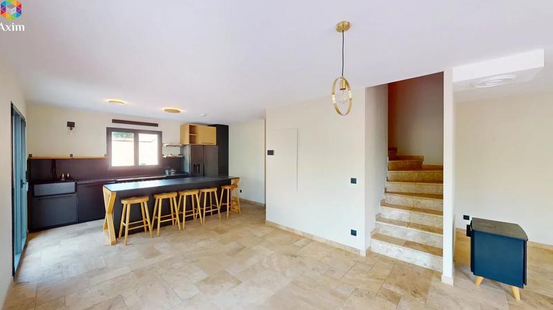 Maison - 124 m² - 4 pièces