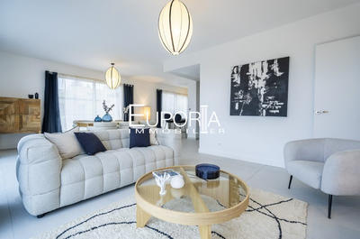 Appartement - 105 m² - 4 pièces