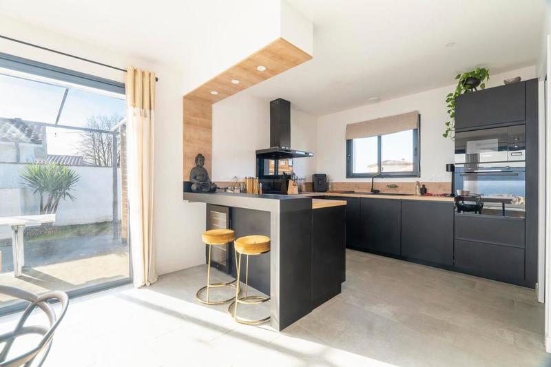 Maison - 97 m² - 4 pièces