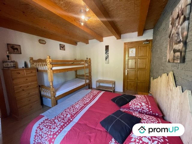 Châlet - 303 m² - 11 pièces