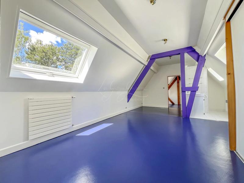 Maison - 180 m² - 8 pièces