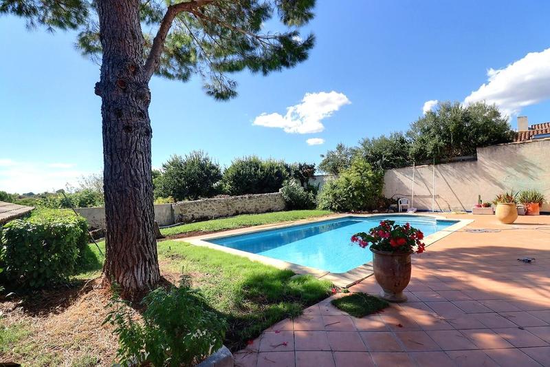 Villa - 205 m² - 6 pièces