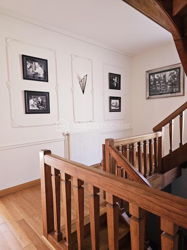 Chaumière - 470 m² - 9 pièces