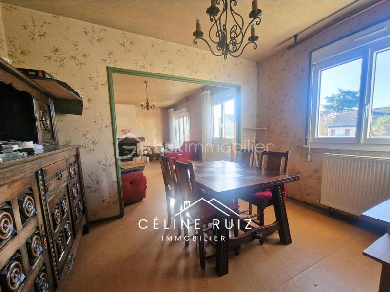 Maison - 93 m² - 5 pièces