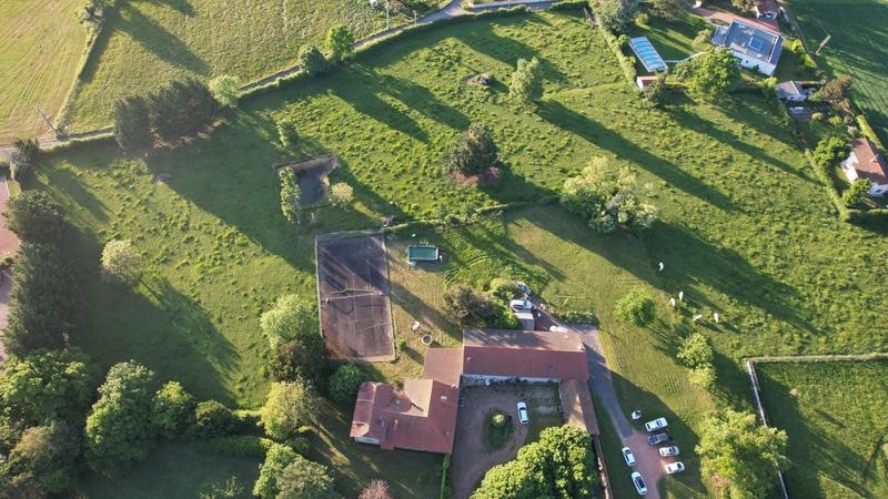 Maison - 450 m² - 10 pièces