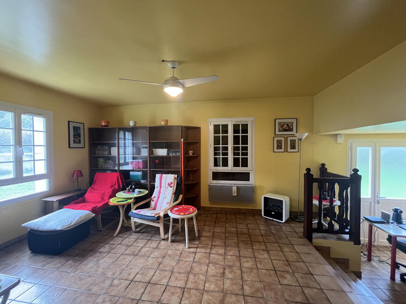 Maison - 265 m² - 10 pièces