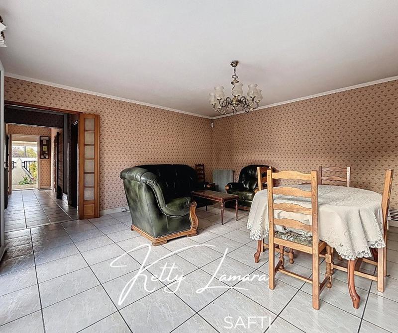 Maison - 121 m² - 5 pièces