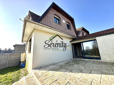 Maison - 90 m² - 5 pièces