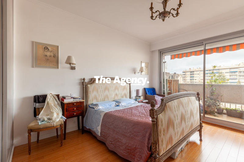 Appartement - 110 m² - 4 pièces