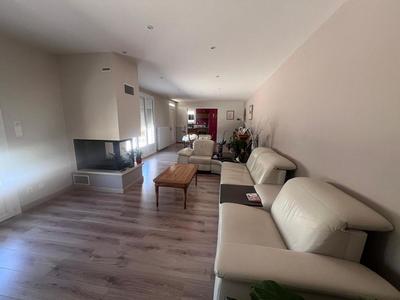 Villa - 171 m² - 8 pièces