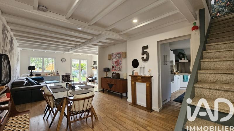 Maison - 137 m² - 7 pièces