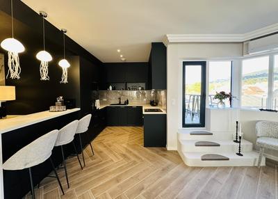 Appartement - 153 m² - 5 pièces