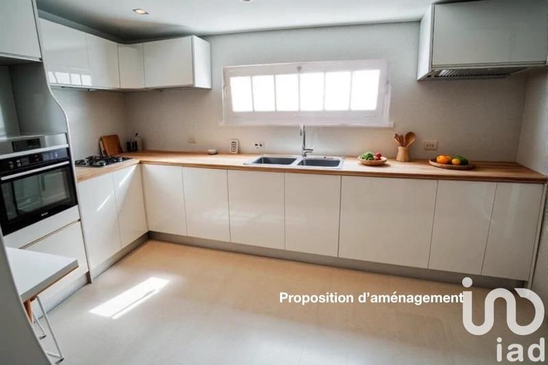 Maison - 206 m² - 7 pièces