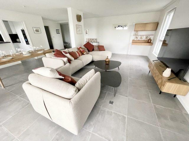 Appartement - 142 m² - 5 pièces