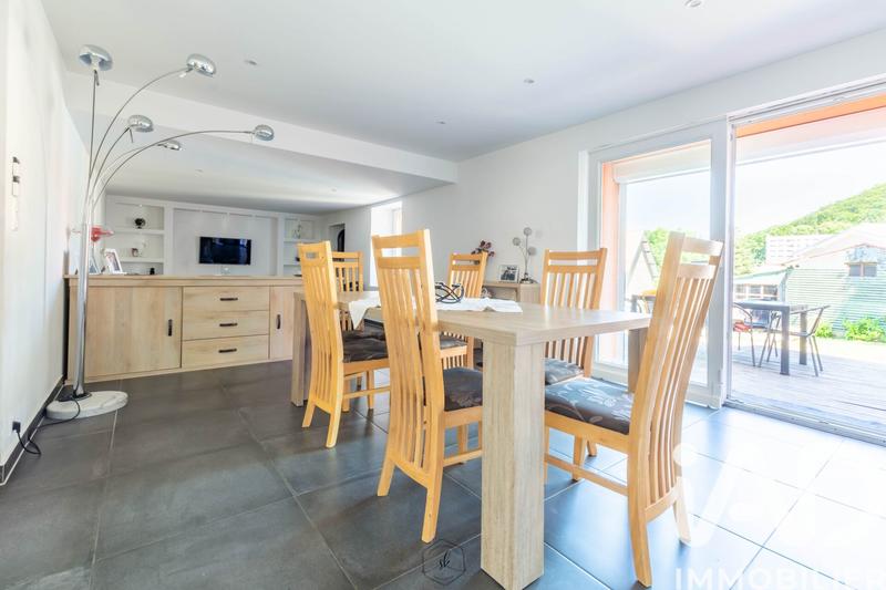 Maison - 160 m² - 5 pièces