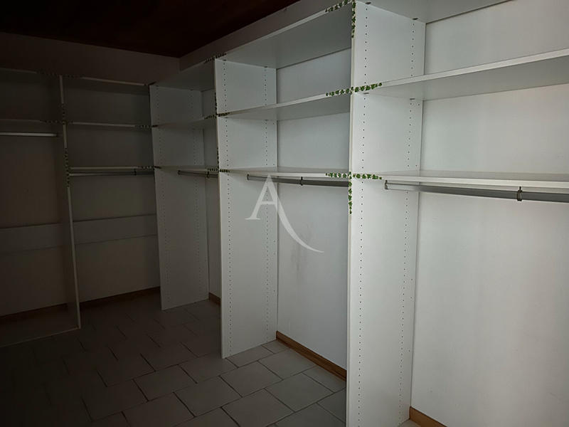 Maison - 170 m² - 6 pièces