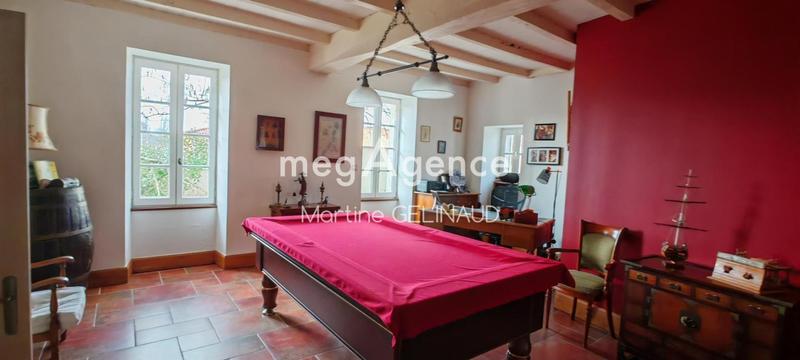 Maison - 295 m² - 8 pièces