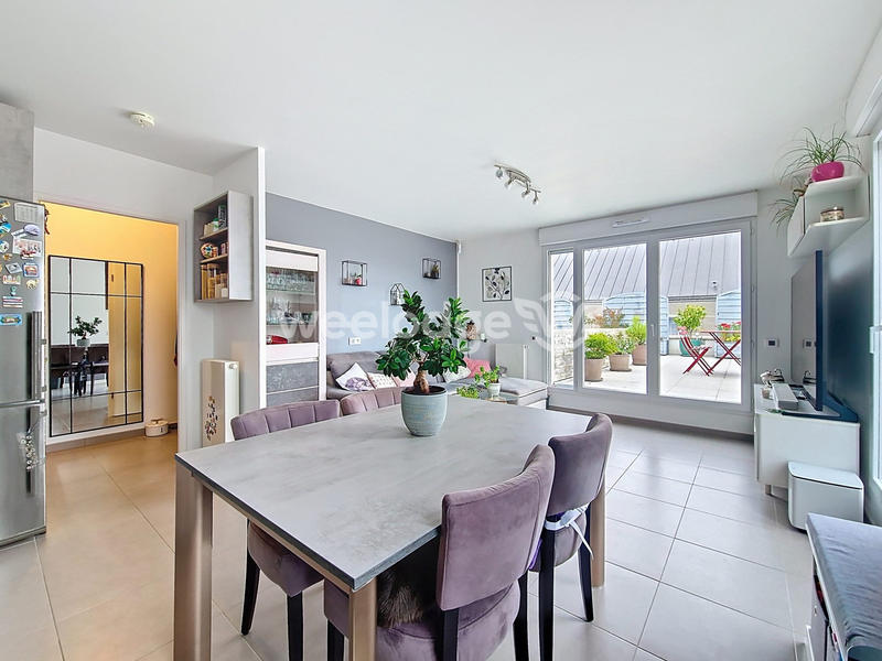 Appartement - 80 m² - 4 pièces