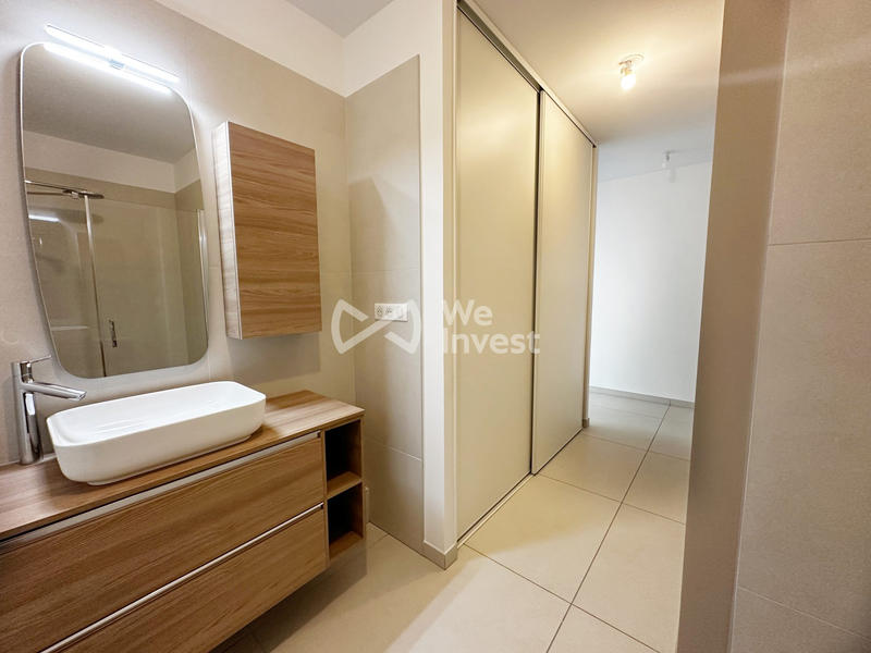 Appartement - 90 m² - 3 pièces