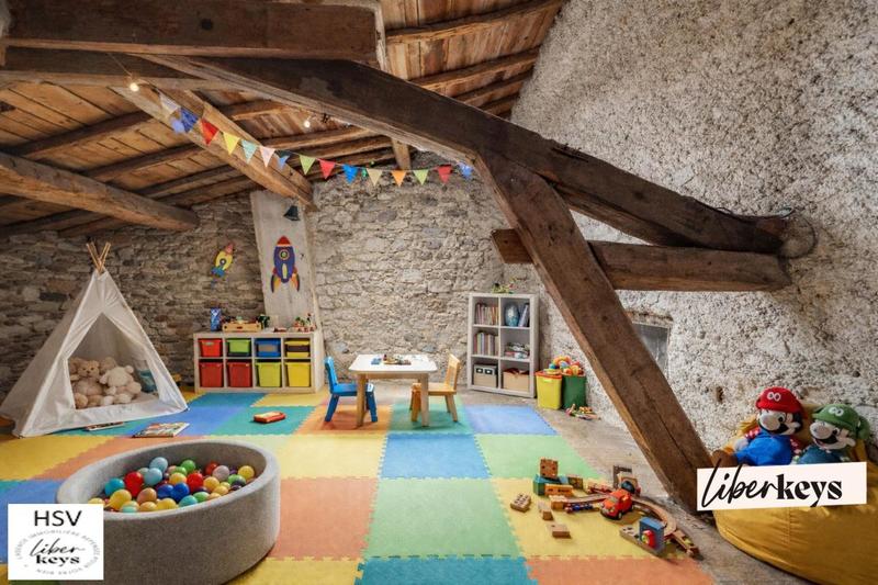 Maison - 160 m² - 6 pièces