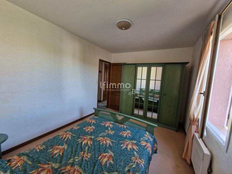 Maison - 94 m² - 7 pièces