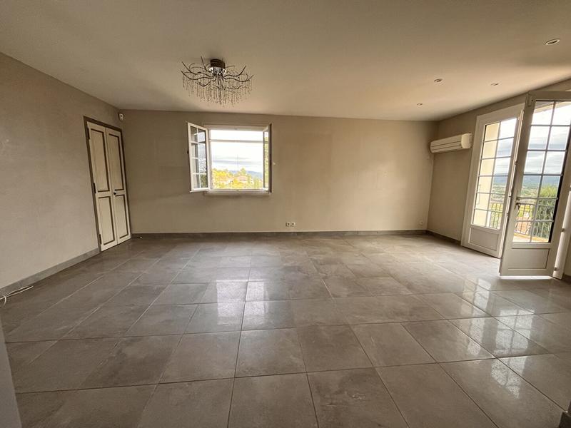 Villa - 130 m² - 6 pièces