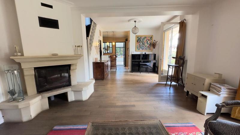 Maison - 110 m² - 6 pièces