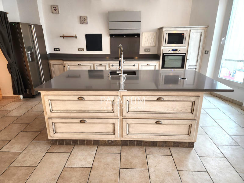 Duplex - 170 m² - 5 pièces