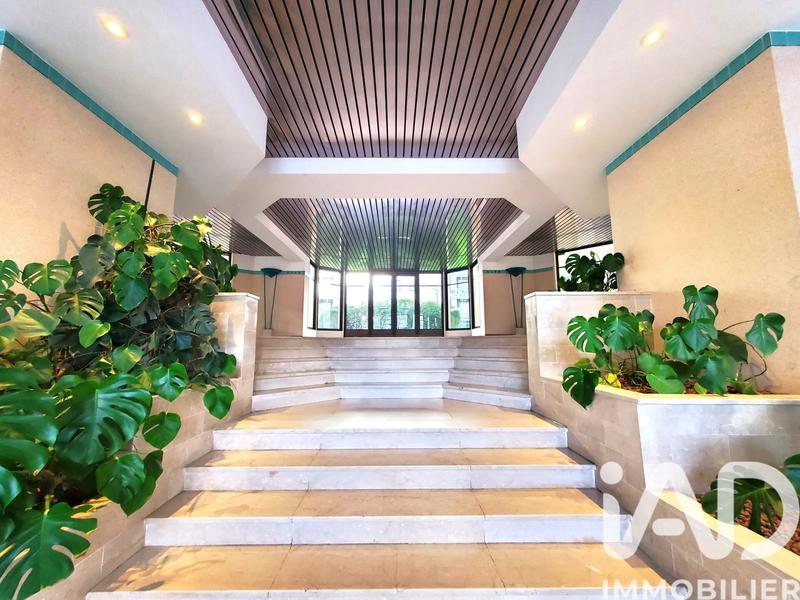 Appartement - 97 m² - 6 pièces