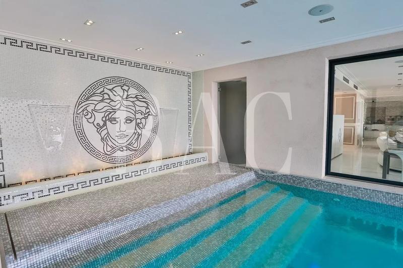 Villa - 1 000 m² - 22 pièces