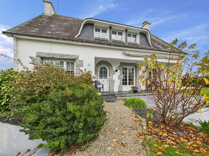 Maison - 148 m² - 7 pièces