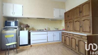 Maison - 185 m² - 9 pièces