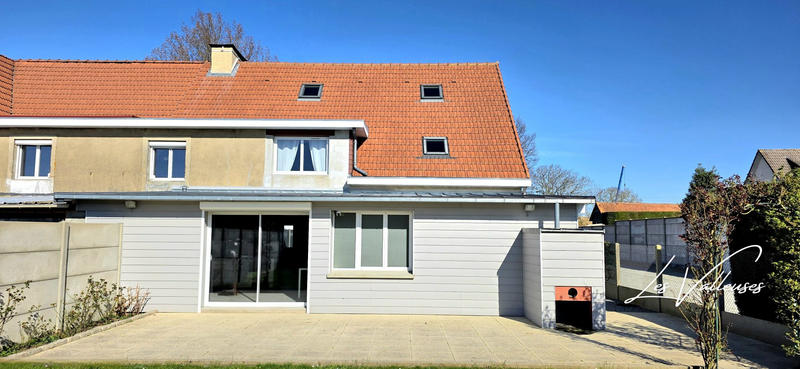Maison - 254 m² - 5 pièces